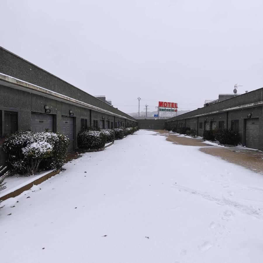 Motel Emporio Cabezón de Pisuerga Exterior foto